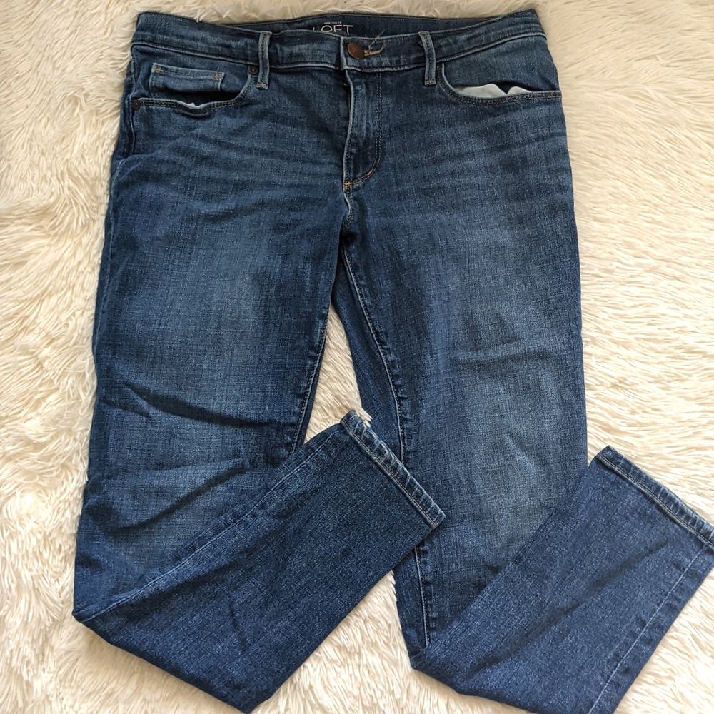 🏵️3 FOR $10🏵️ Ann Taylor Loft Relaxed Skinny Jeans